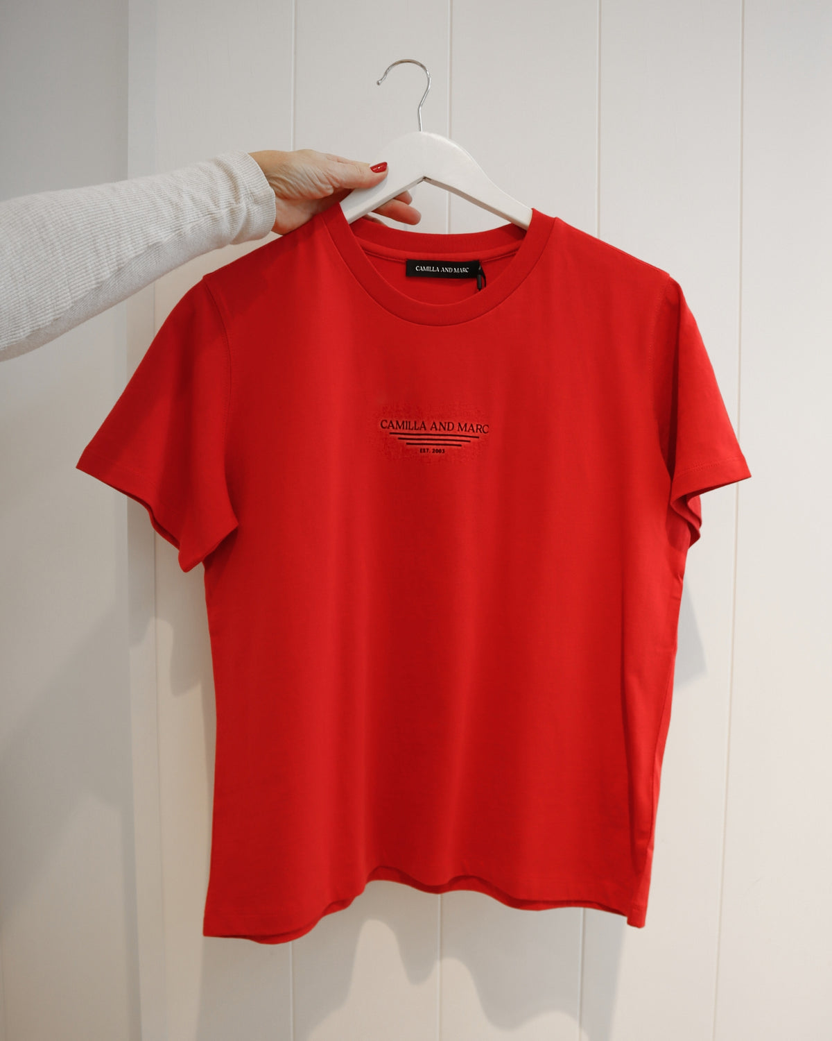 JANICE NEAT FIT LOGO TEE POPPY RED