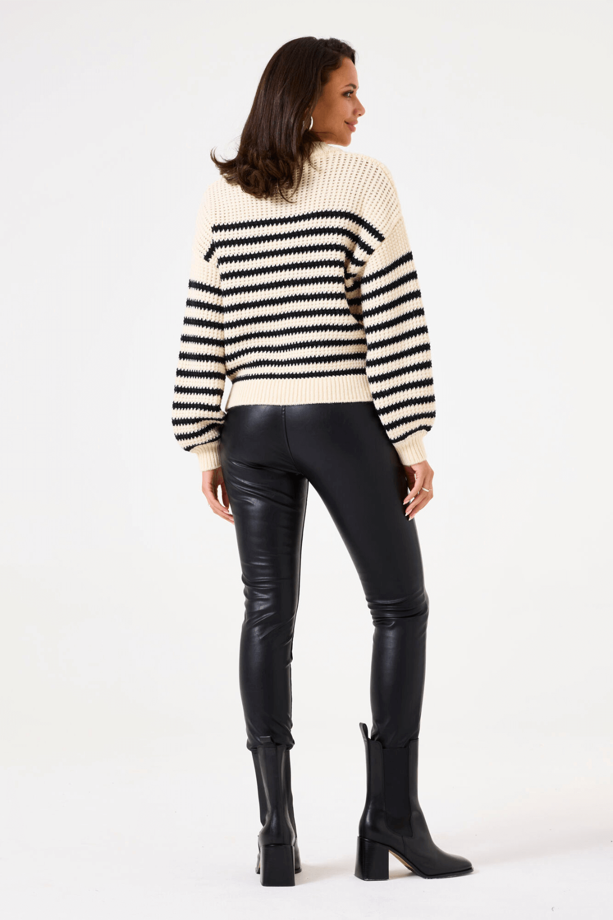 V40242-4294 PULLOVER WHITECAP