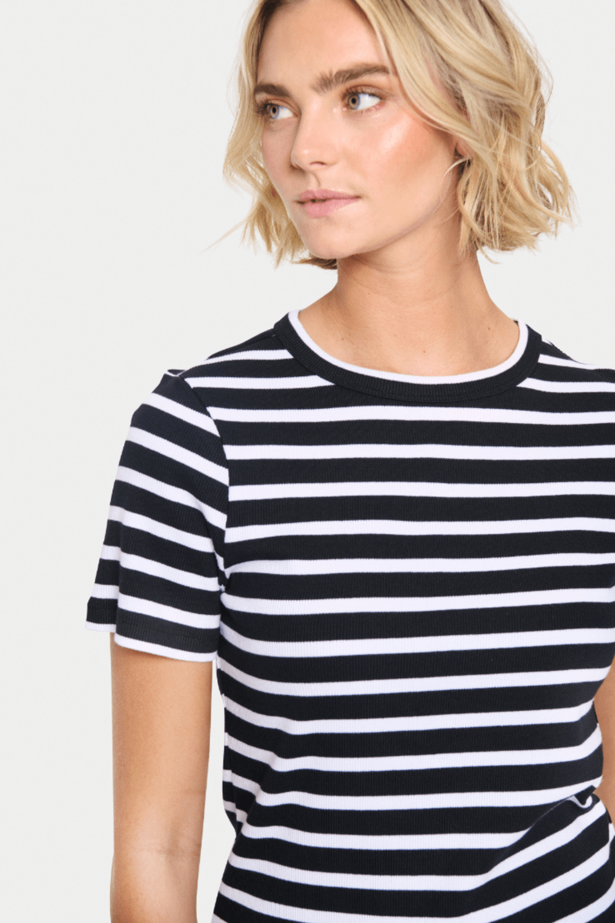 ASTER SS T-SHIRT BLACK WHITE STRIPE