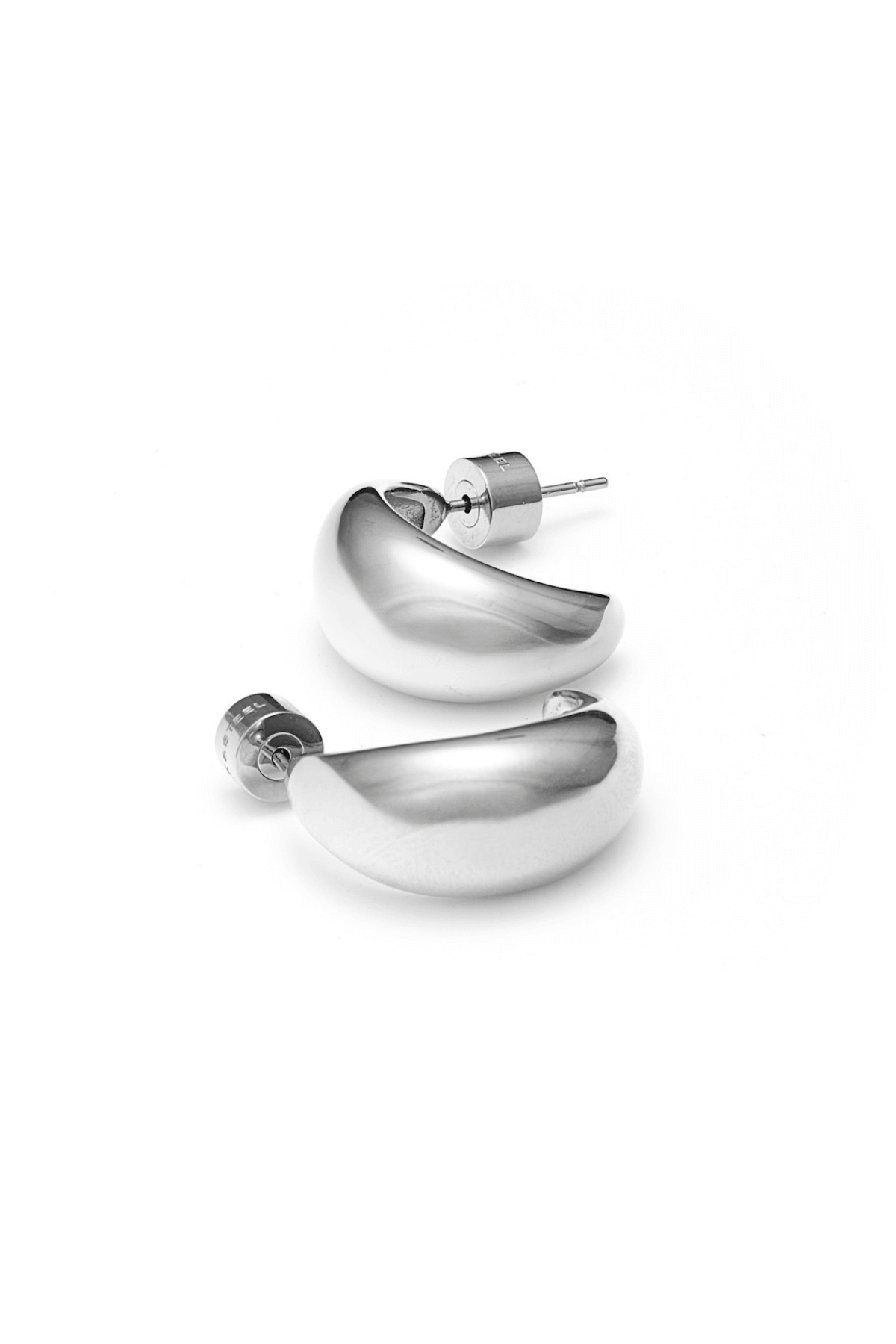 DYNAMIC MEDIUM HOOP EARRINGS SILVER