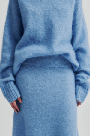INA KNIT T-NECK VISTA BLUE