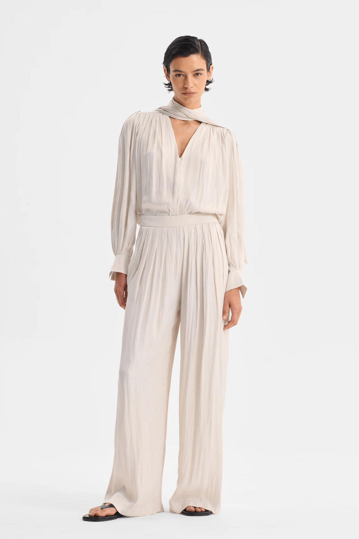 LENA V-NECK TOP NOUGAT