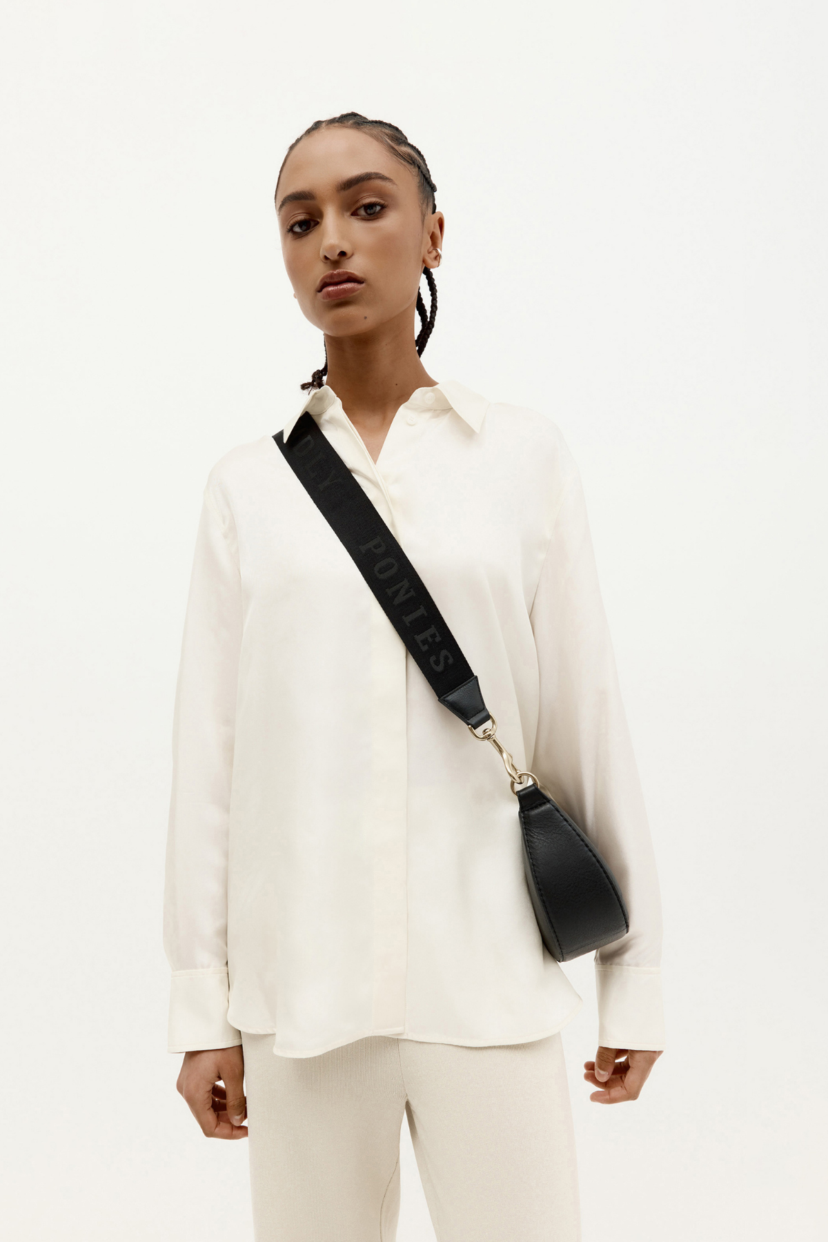 LOGOMANIA STRAP BLACK