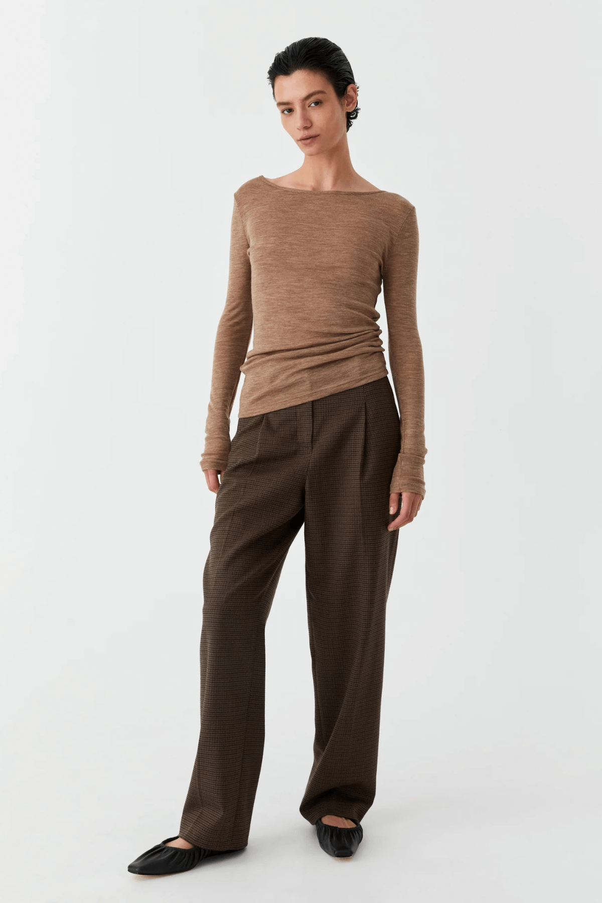 MORRI MERINO ROUND NECK COFFEE