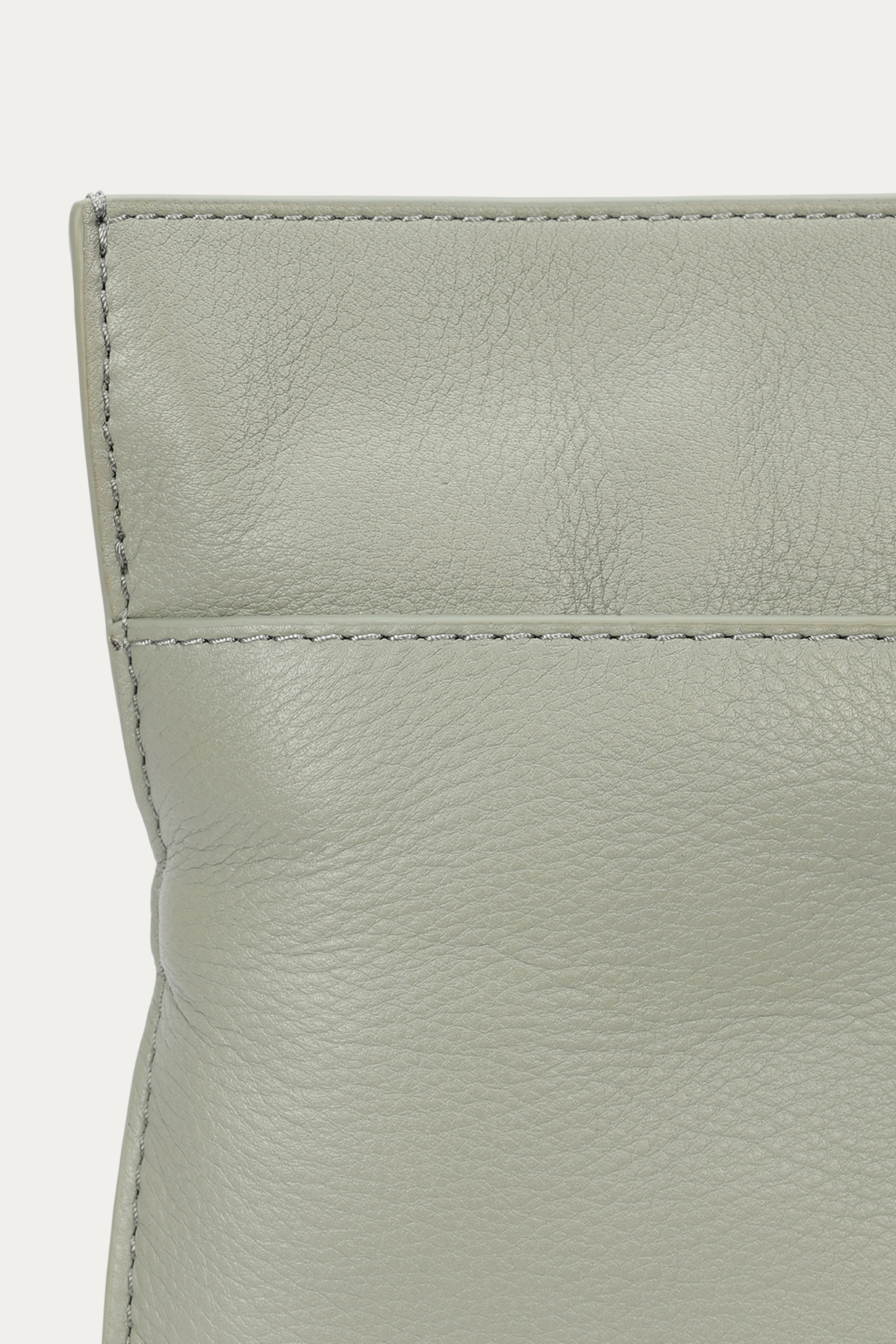 MR PENNY POUCHETTE KINA