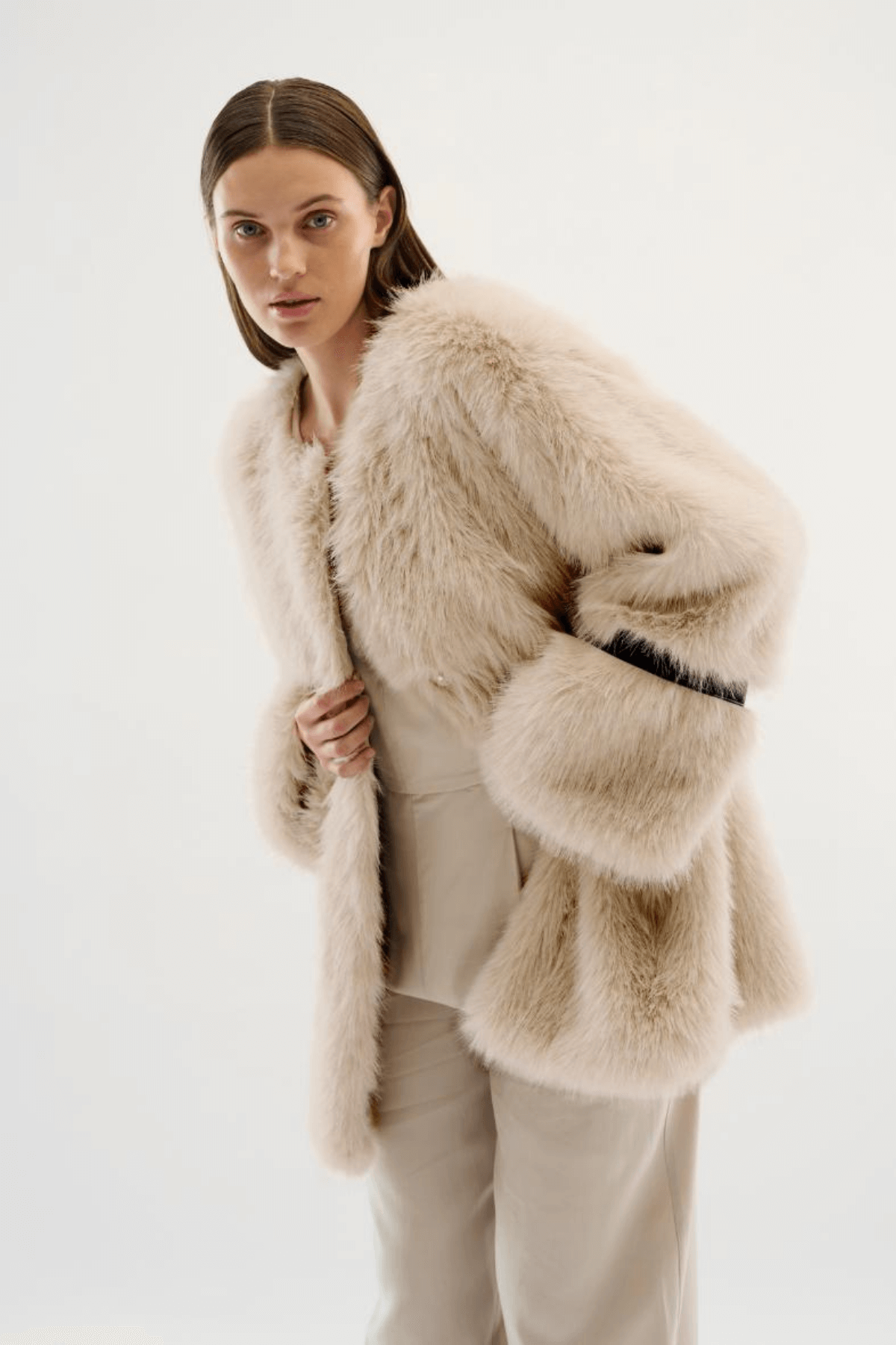 PEARLY FUR COAT SILVER CLOUD