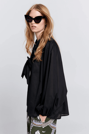 REINING BOW BLOUSE BLACK