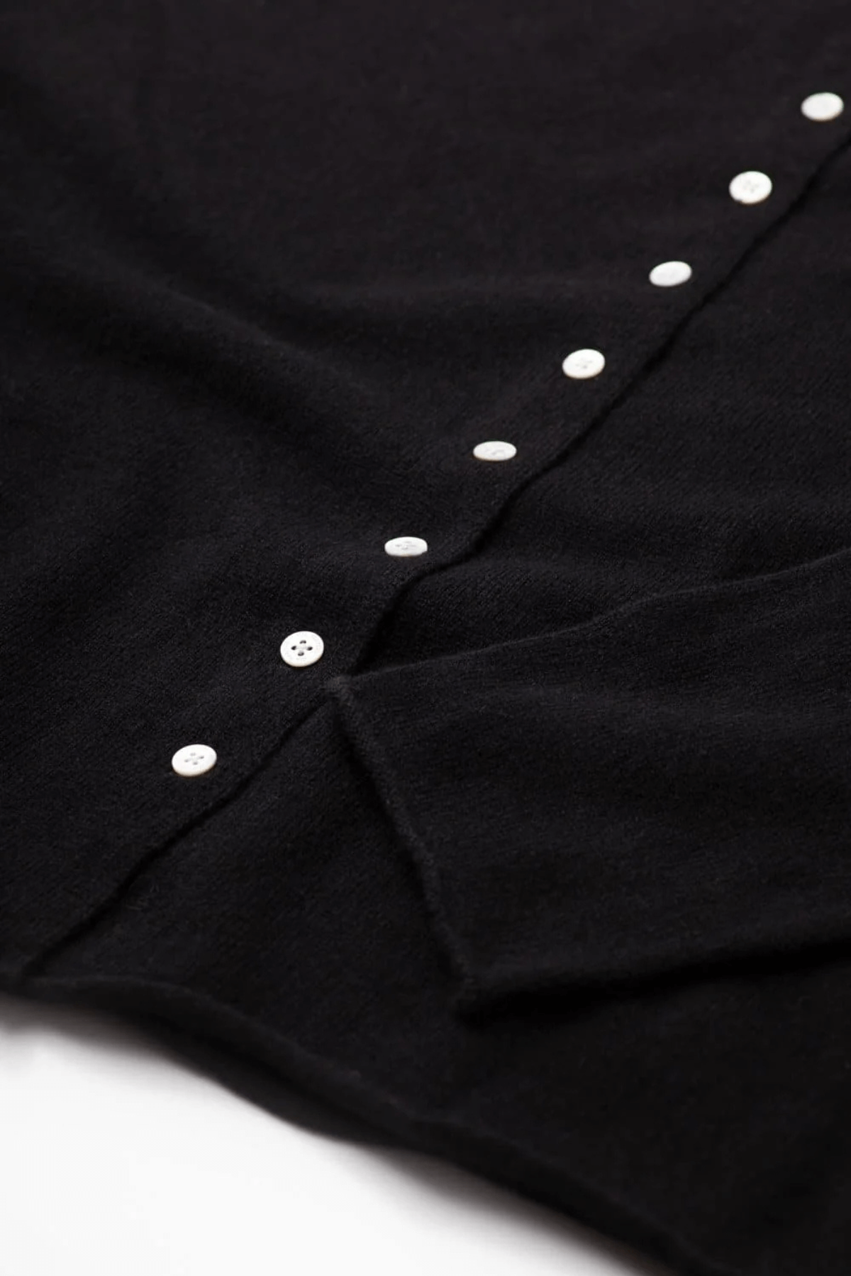 REVERSIBLE BUTTON CARDI JET BLACK