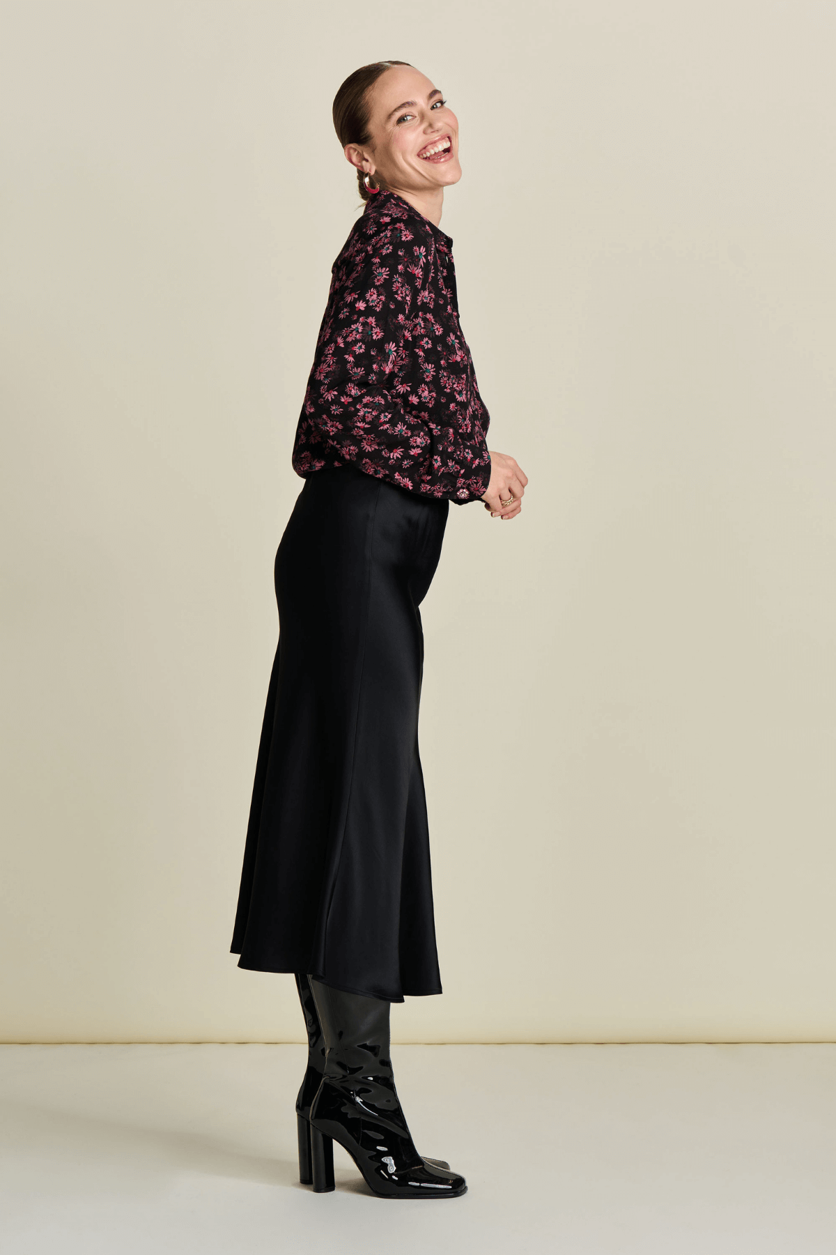 SKIRT SATIN BLACK