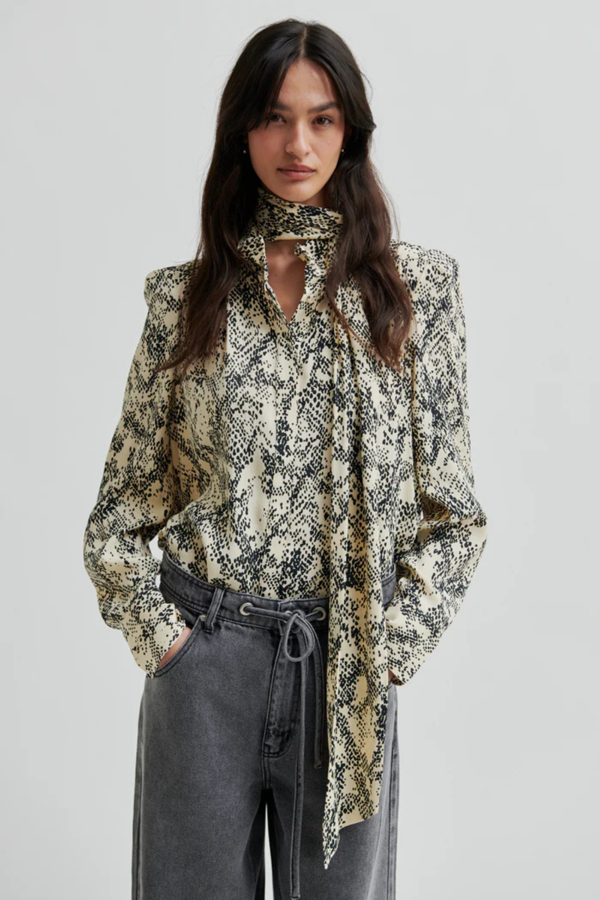 SNEAKY PYTHON PRINT SHIRT
