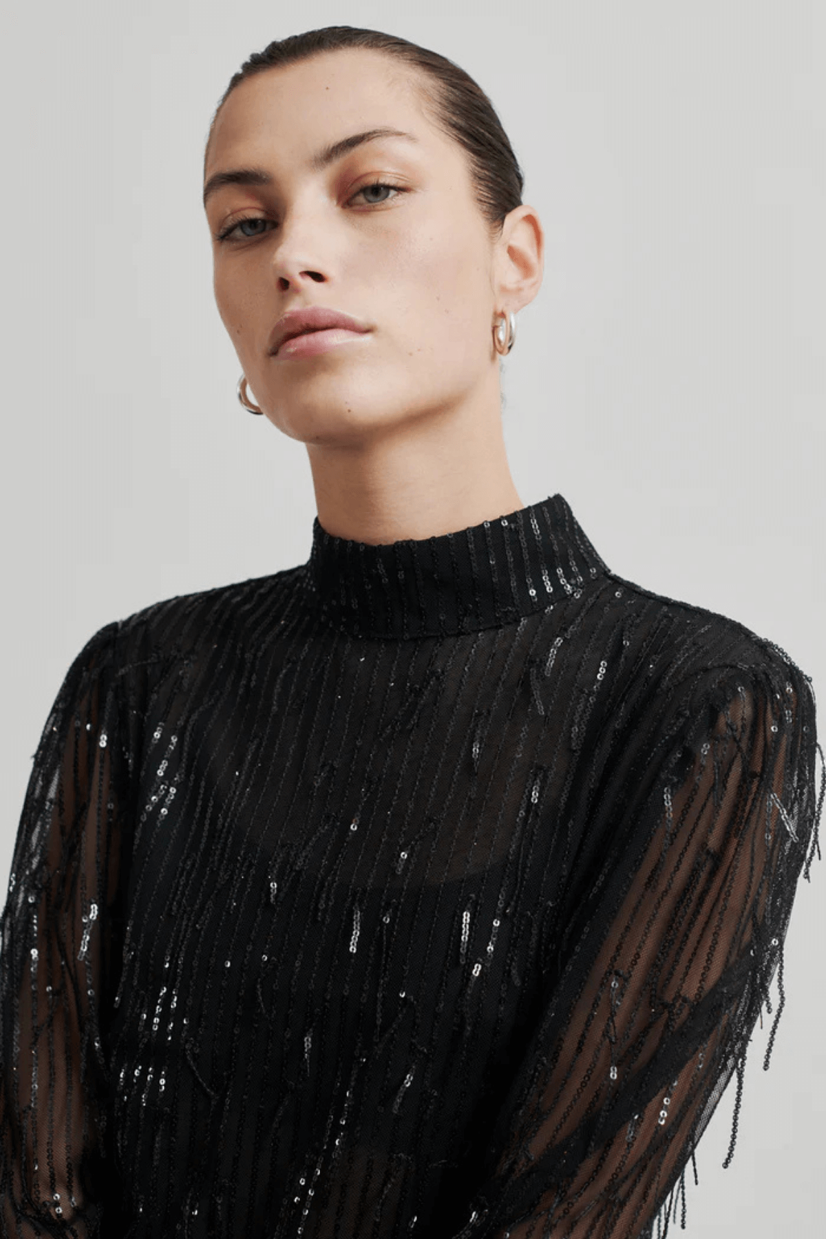 TASSEL BLOUSE BLACK