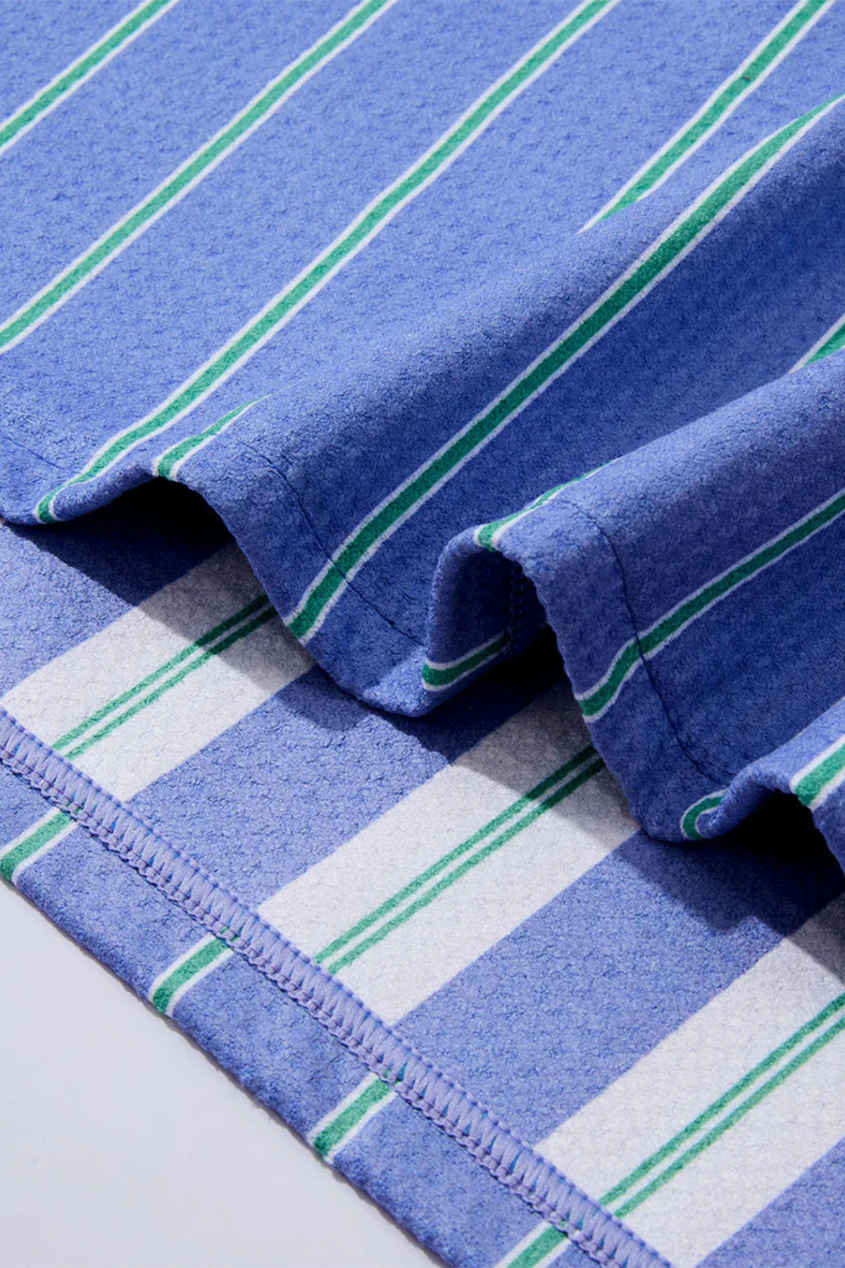 THE EAST HAMPTON BLUE HOODED TOWEL