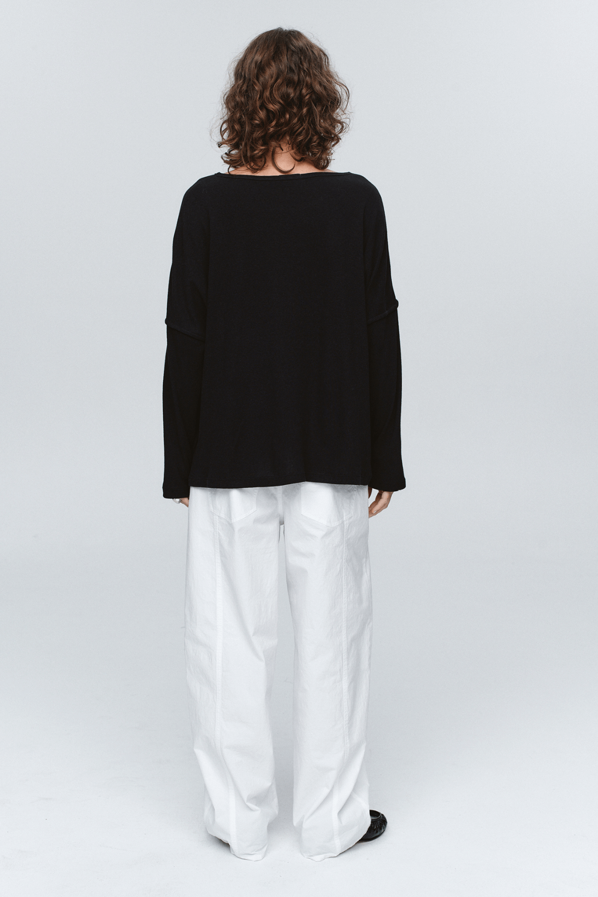 YELENA TEE BLACK