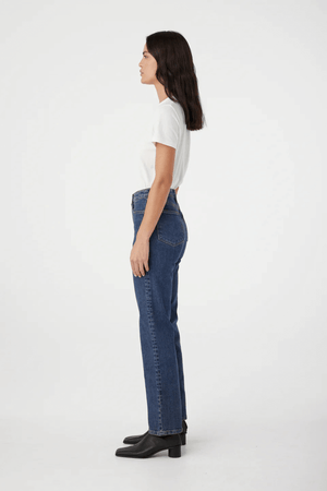 ZOE HIGH STRAIGHT JEAN HARBOUR