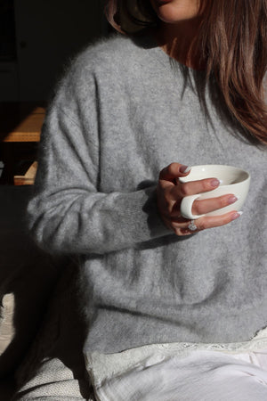 BELLE CASHMERE CREW PEARL GREY