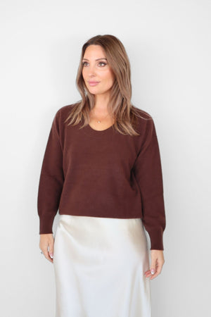 HARPER CASHMERE RELAXED V-NECK DARK COCOA