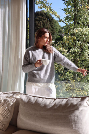 BELLE CASHMERE CREW PEARL GREY