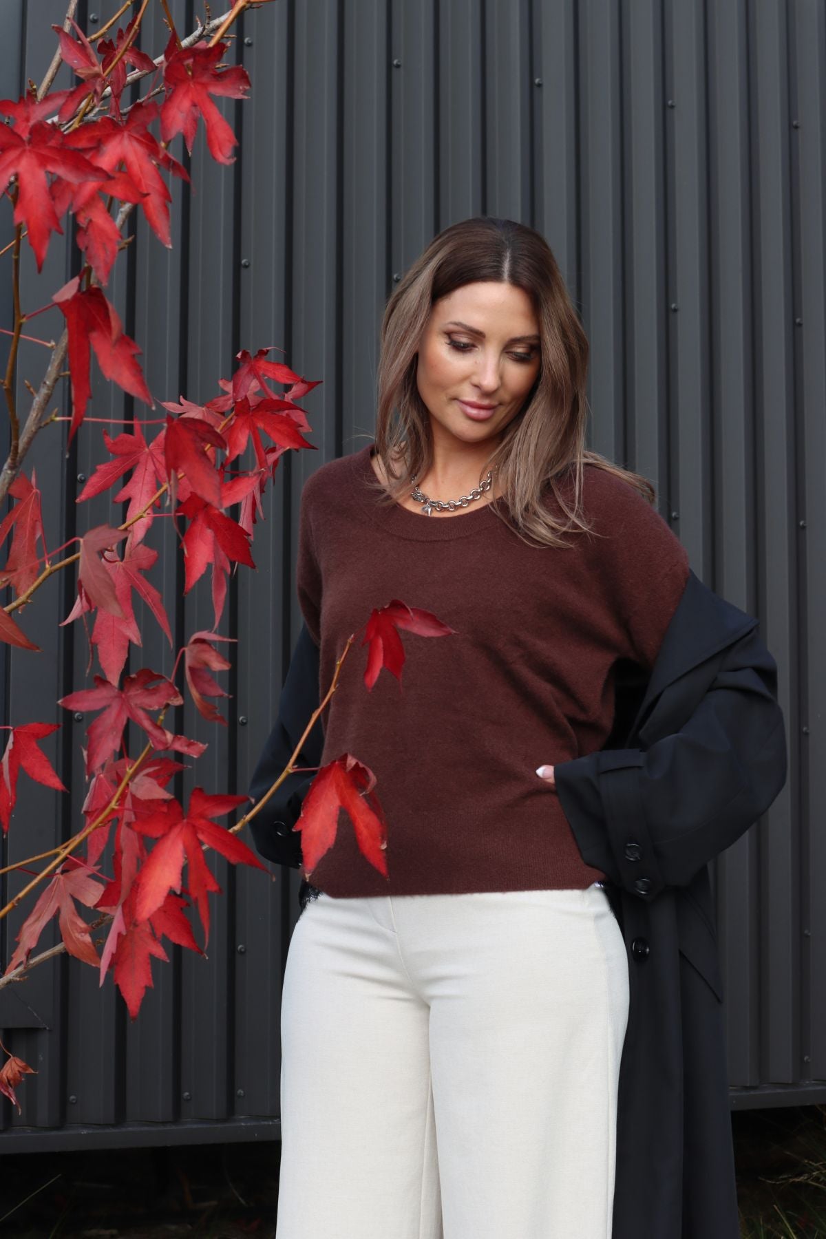 HARPER CASHMERE RELAXED V-NECK DARK COCOA