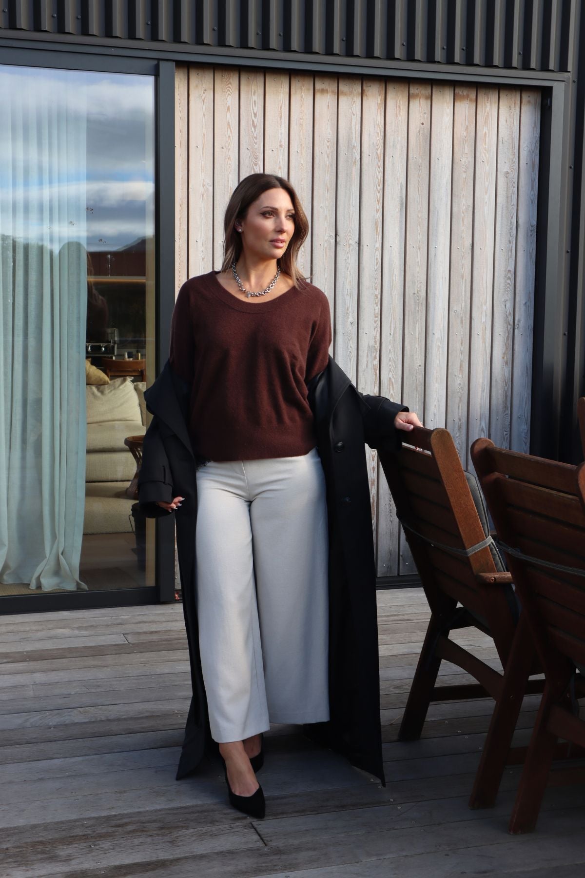 HARPER CASHMERE RELAXED V-NECK DARK COCOA