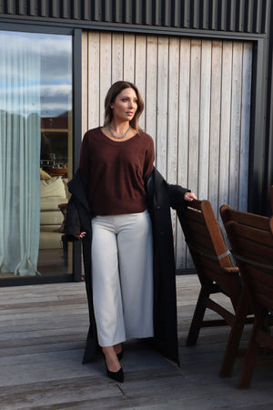HARPER CASHMERE RELAXED V-NECK DARK COCOA