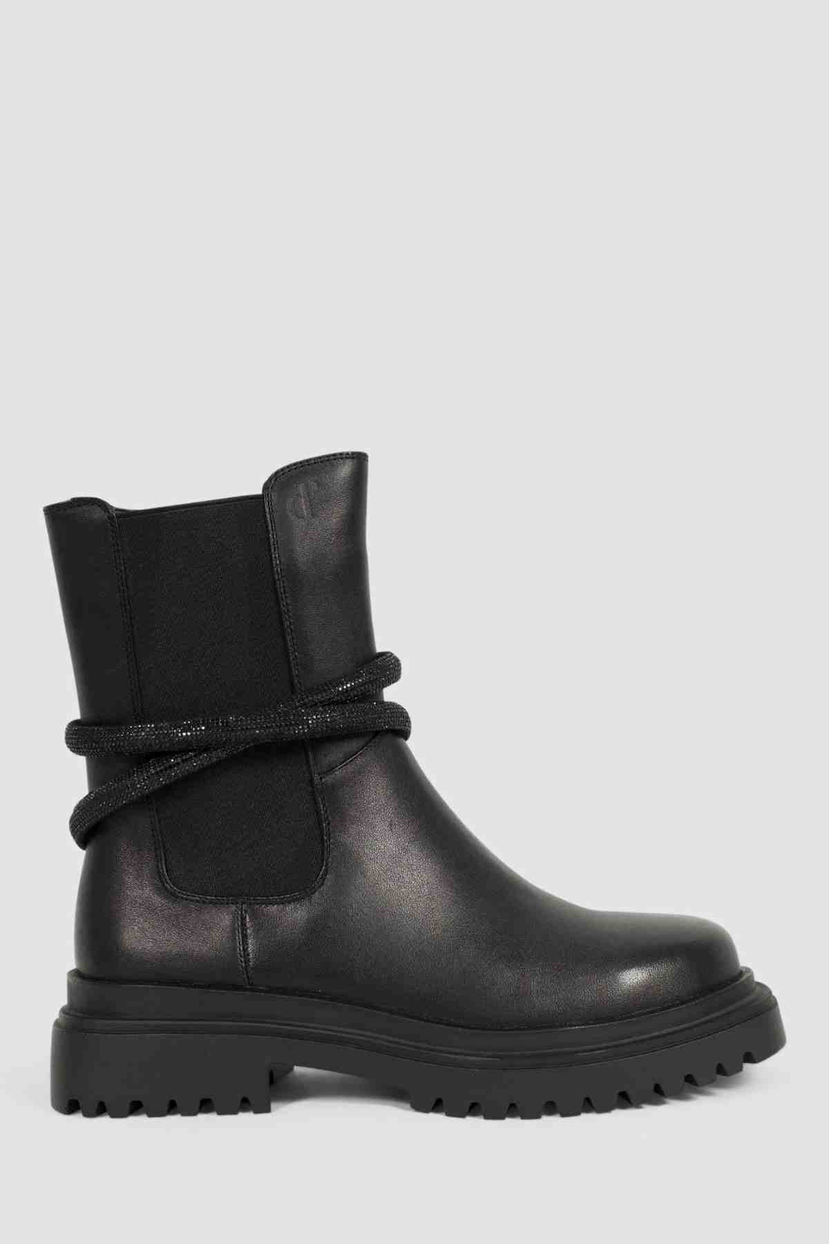 AA24 BLACK