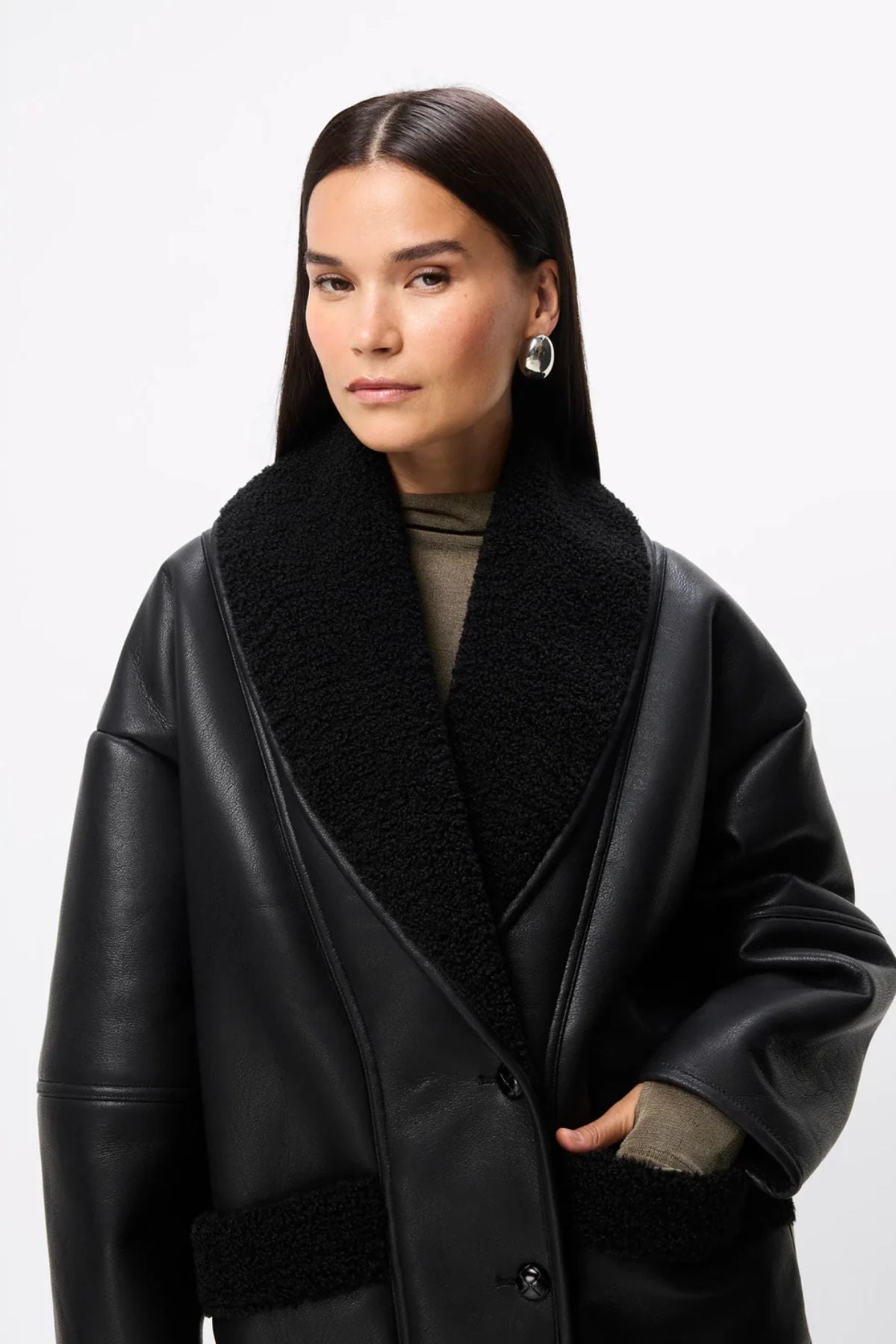 APEX JACKET BLACK