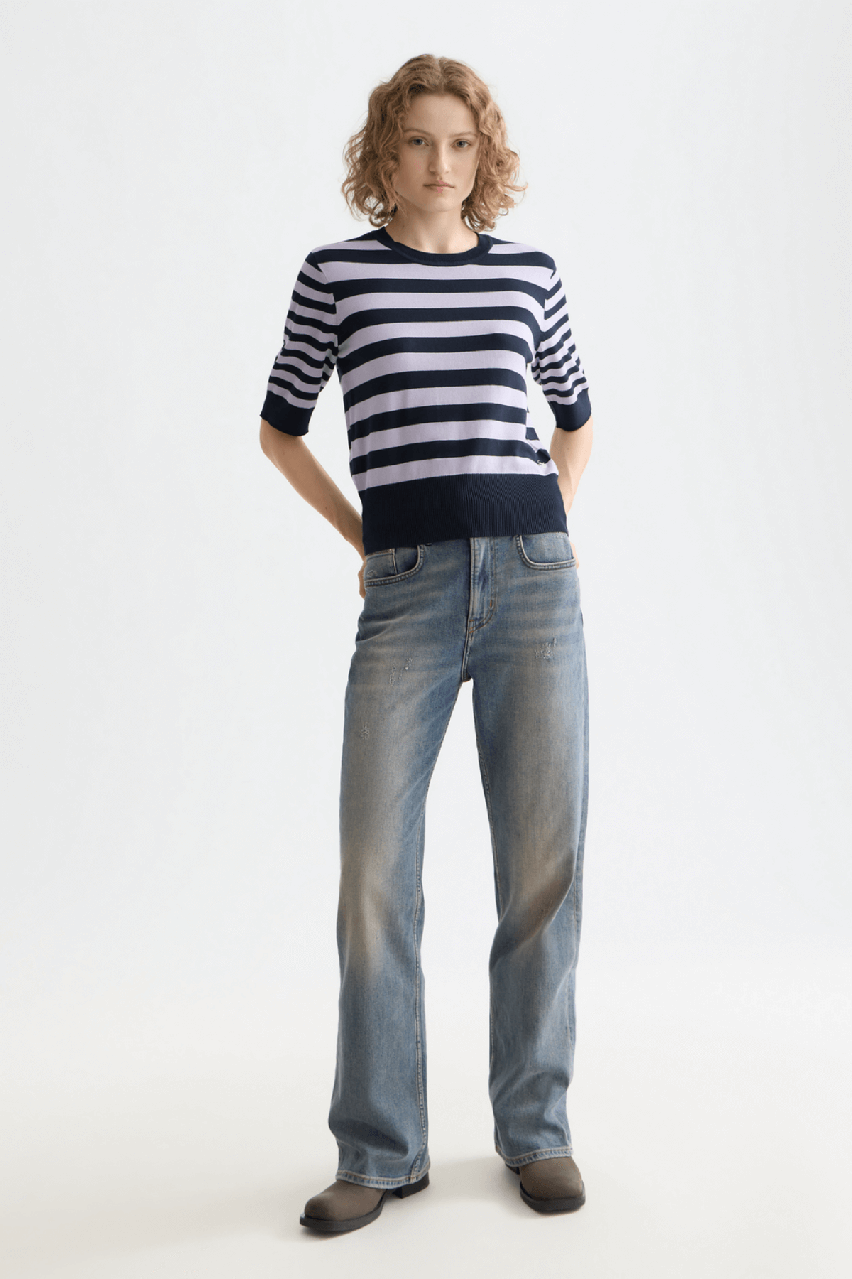 CREW NECK SHORT SLEEVE PULLOVER SKY CAPTAIN/LAVENDER