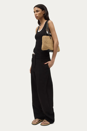 MEDIUM BANDIT TOTE NATURAL RAFFIA/BLACK