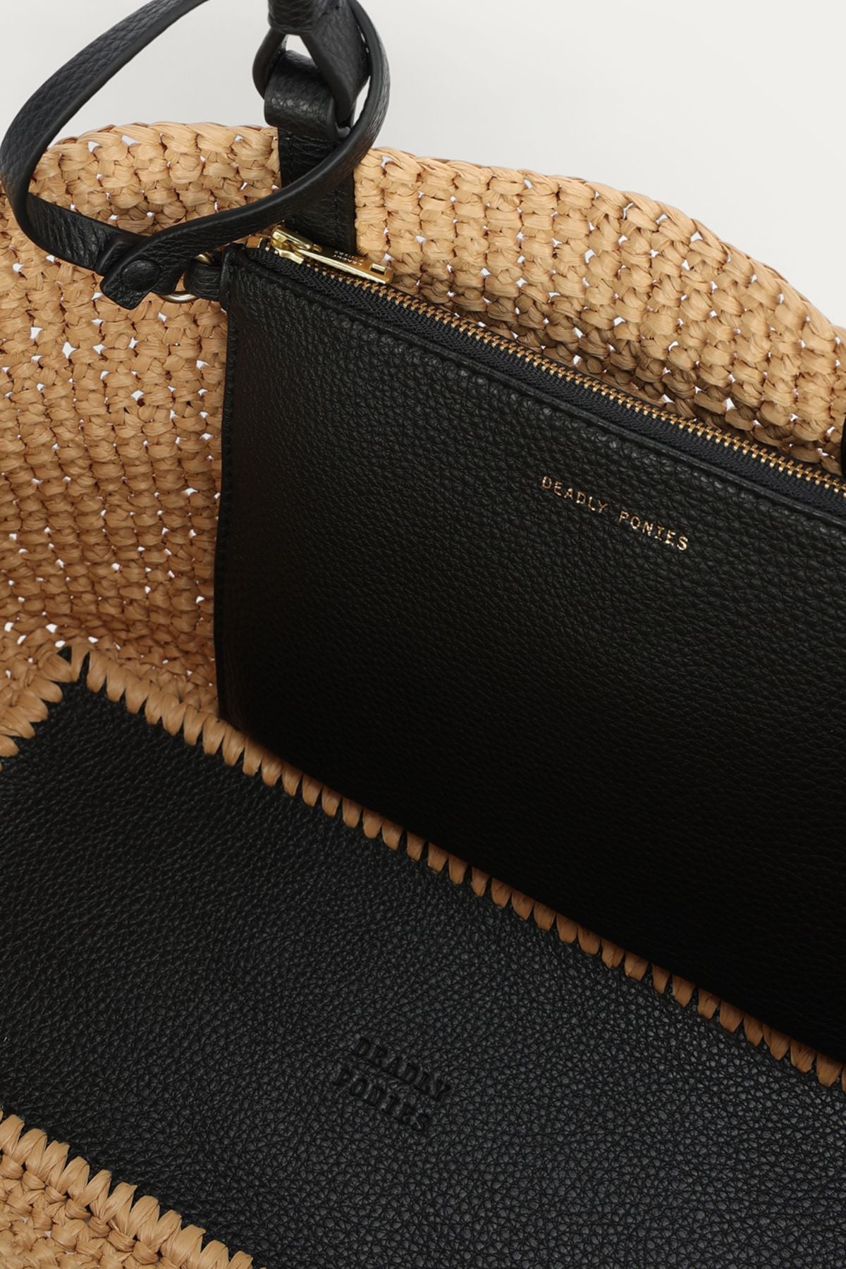 MEDIUM BANDIT TOTE NATURAL RAFFIA/BLACK