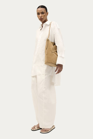 CLIPPITY TOTE OAT SUEDE