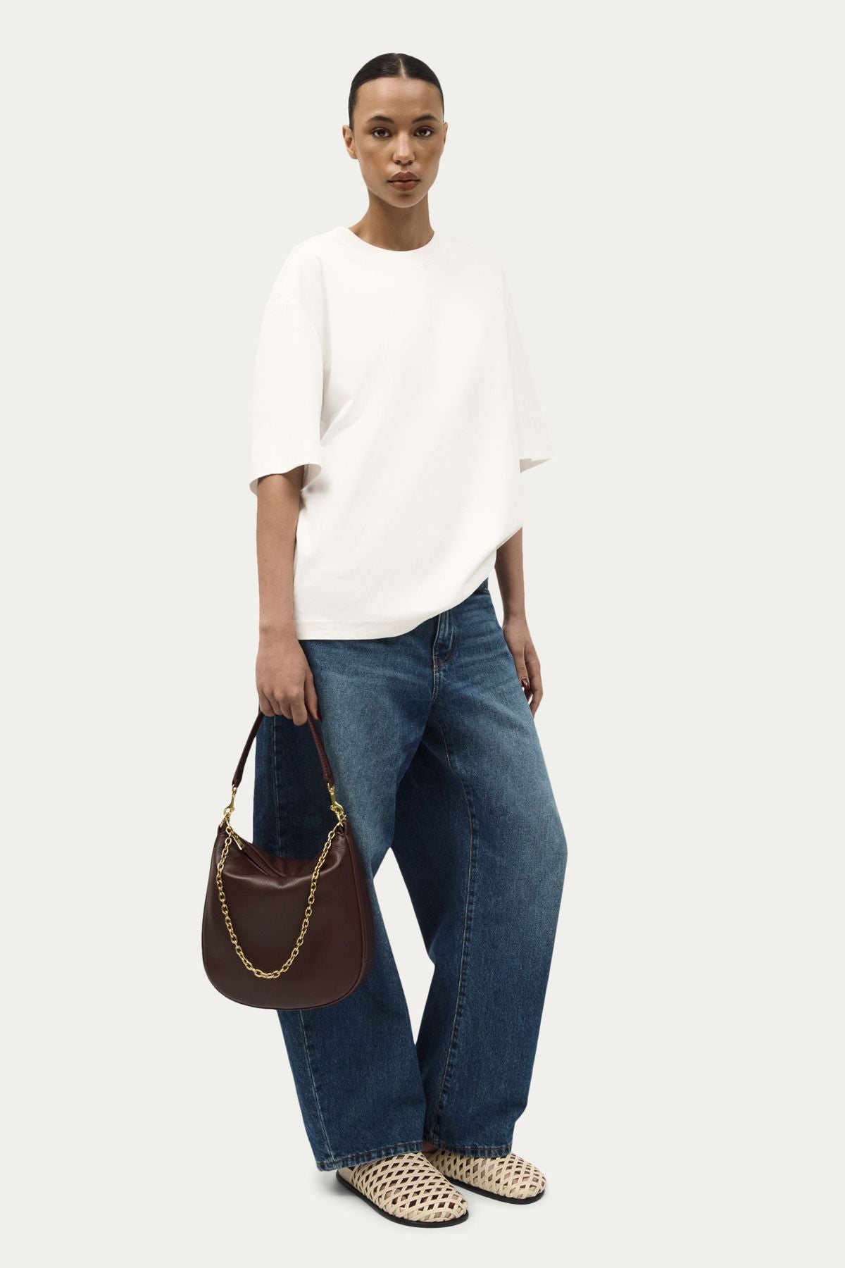 MEDIUM SLING BAG DARK CHERRY