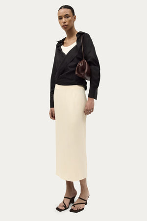 VAULT CLUTCH DARK CHERRY