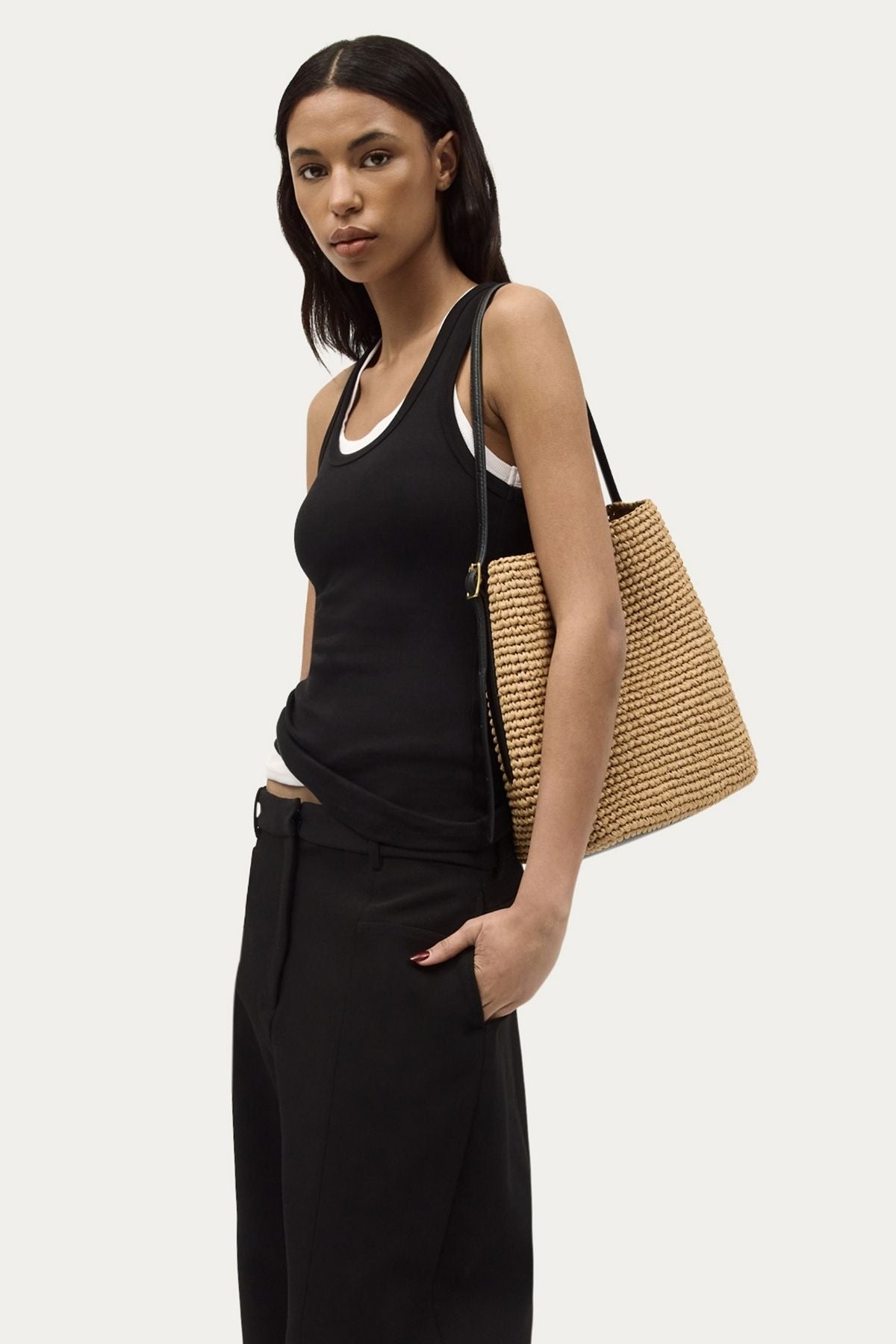 RUSH TOTE NATURAL RAFFIA/BLACK