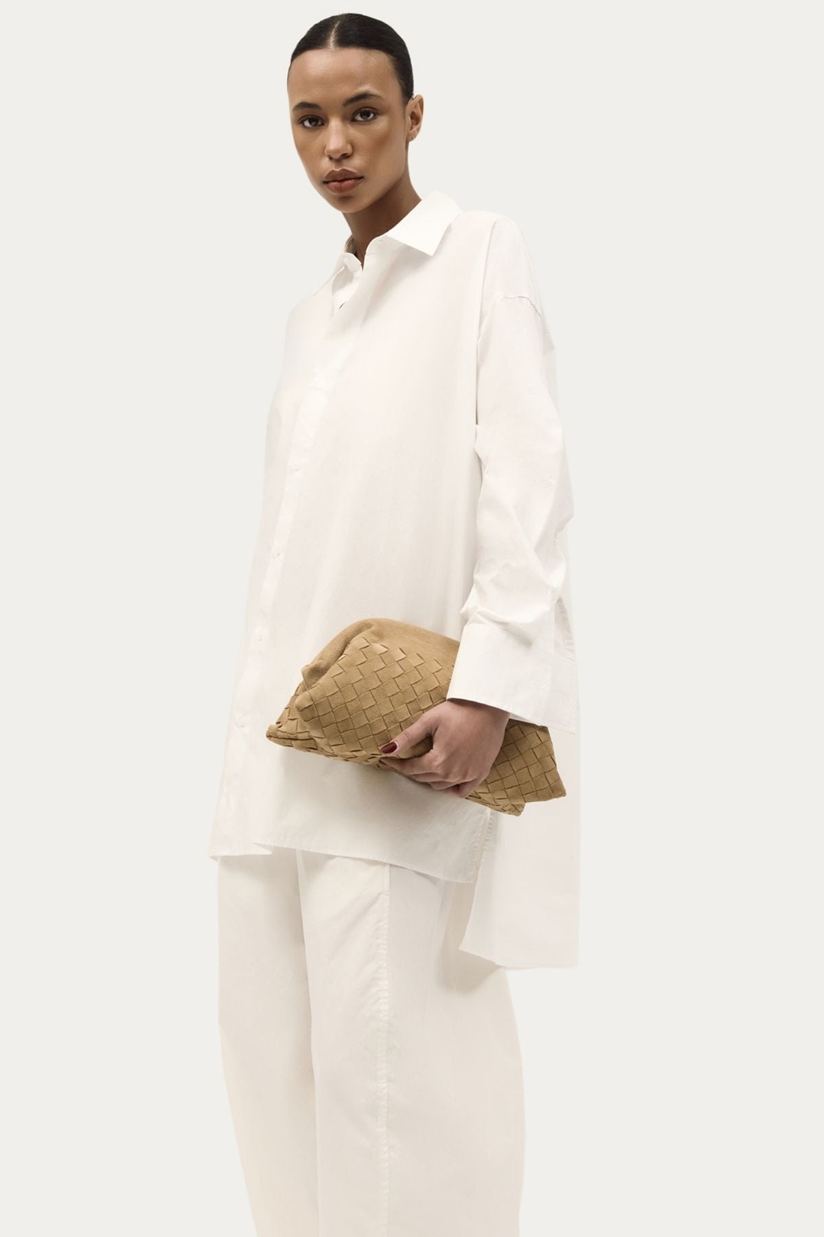 VAULT CLUTCH OAT WOVEN SUEDE