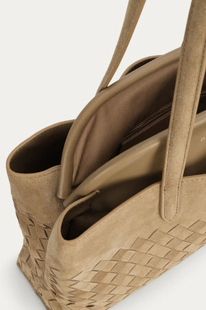 VAULT TOTE OAT WOVEN SUEDE