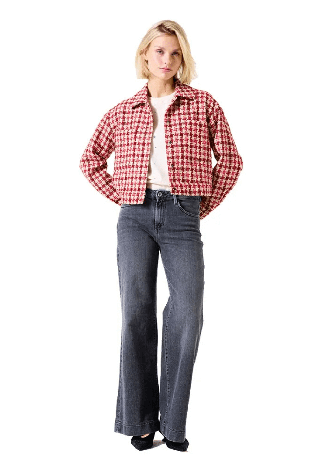 I50292 LADIES JACKET TRUE RED