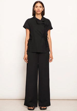 SAKE TIE TOP BLACK