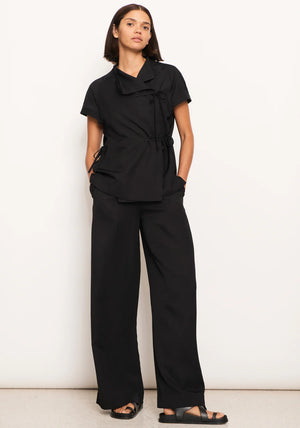 SAKE TIE TOP BLACK