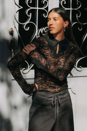 CHARLOTTE ROSE LACE TOP NOIR