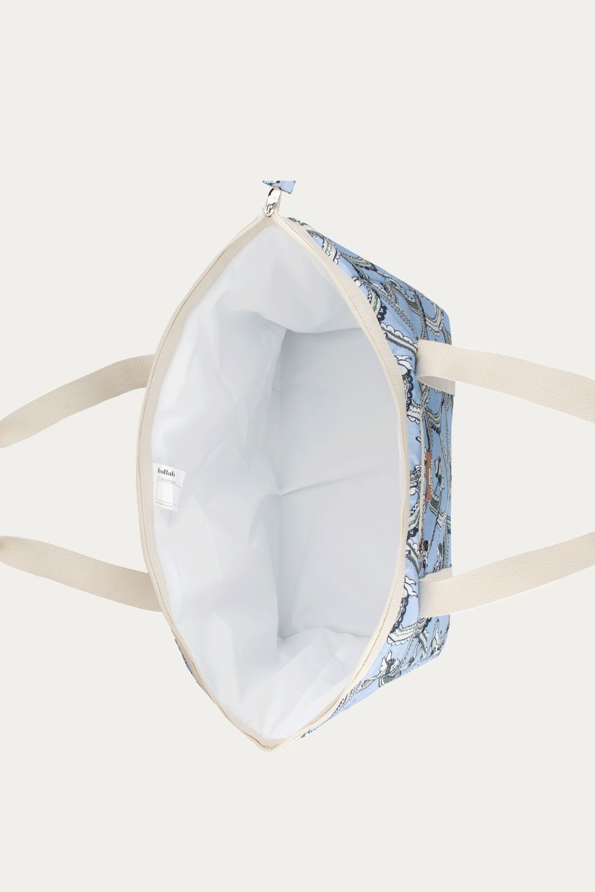 TOTE BAG CAROUSEL