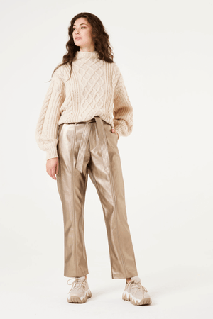 V40246-4294 PULLOVER WHITECAP