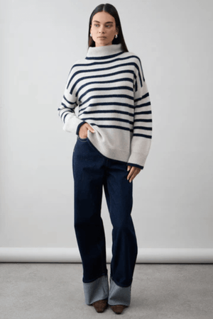 AMINA TURTLENECK ALABASTER/FRENCH NAVY