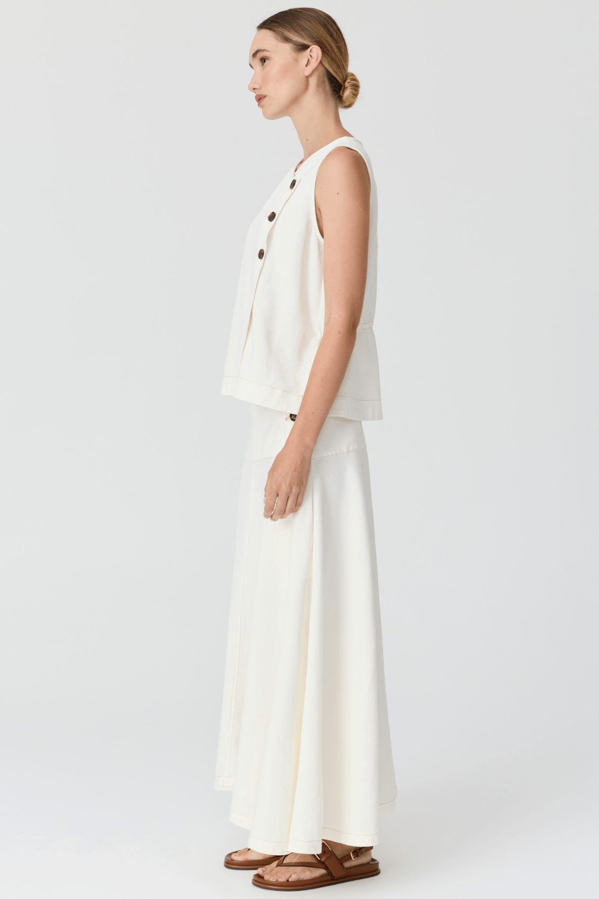 ANISE BUTTON TANK CHALK