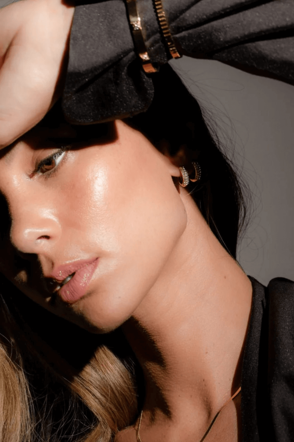 ASTRA HOOP EARRINGS GOLD