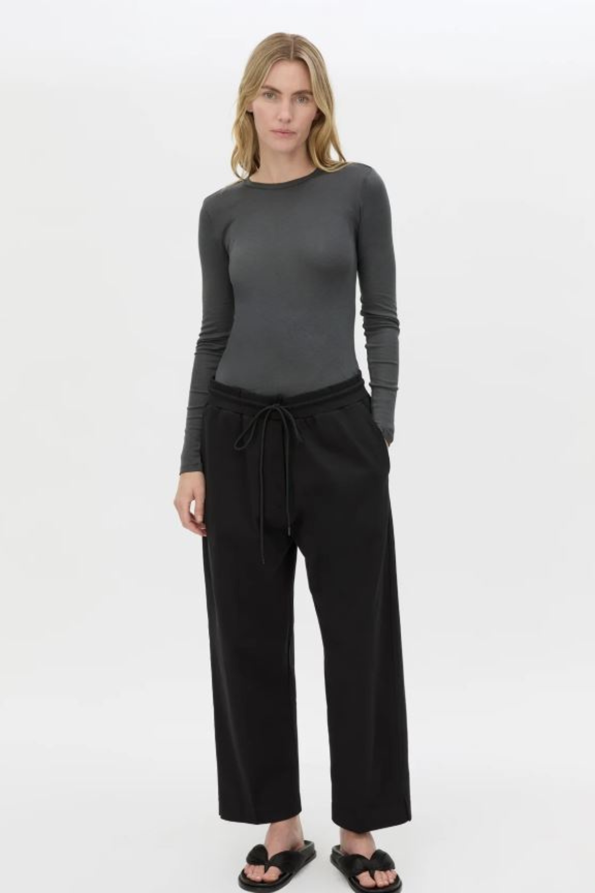BEAU TAPERED CROP PANT BLACK