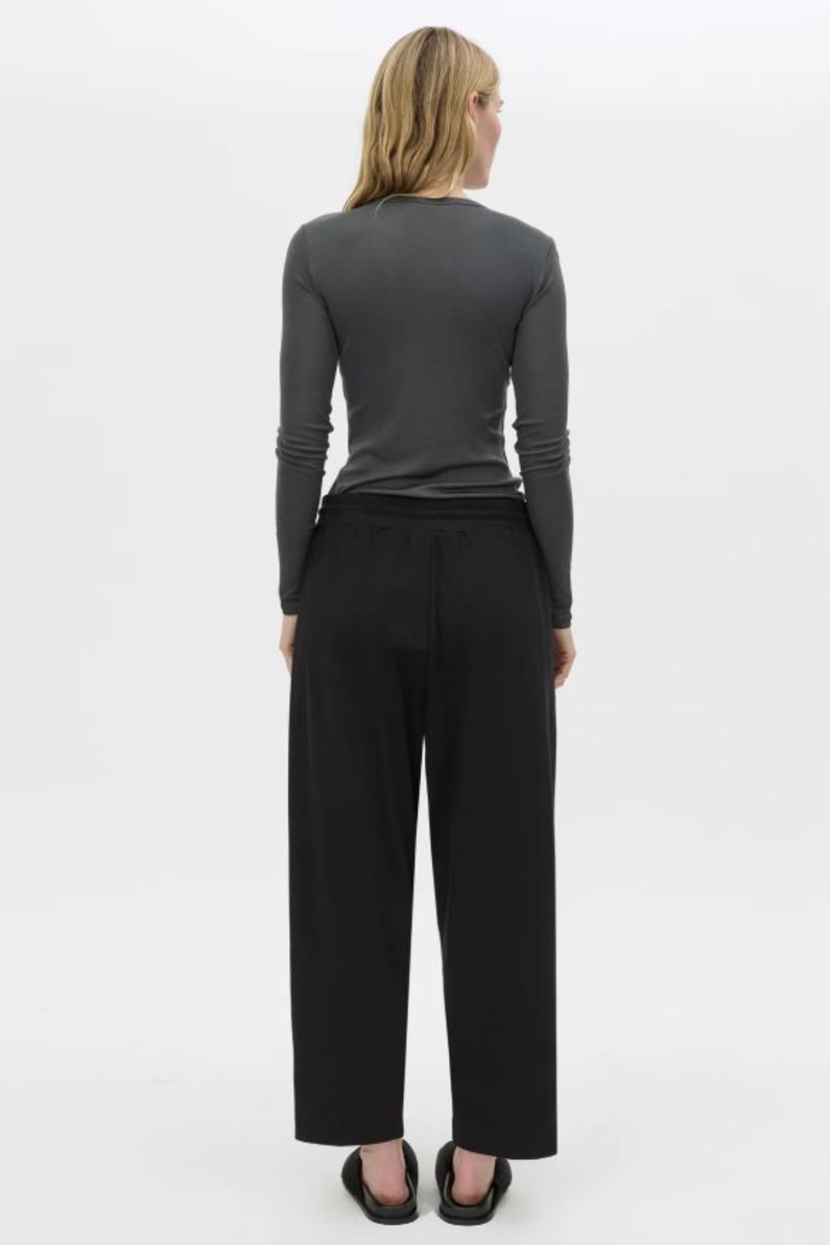BEAU TAPERED CROP PANT BLACK