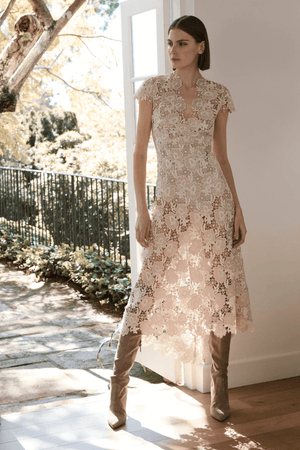 BELINDA DRESS BLUSH CREAM