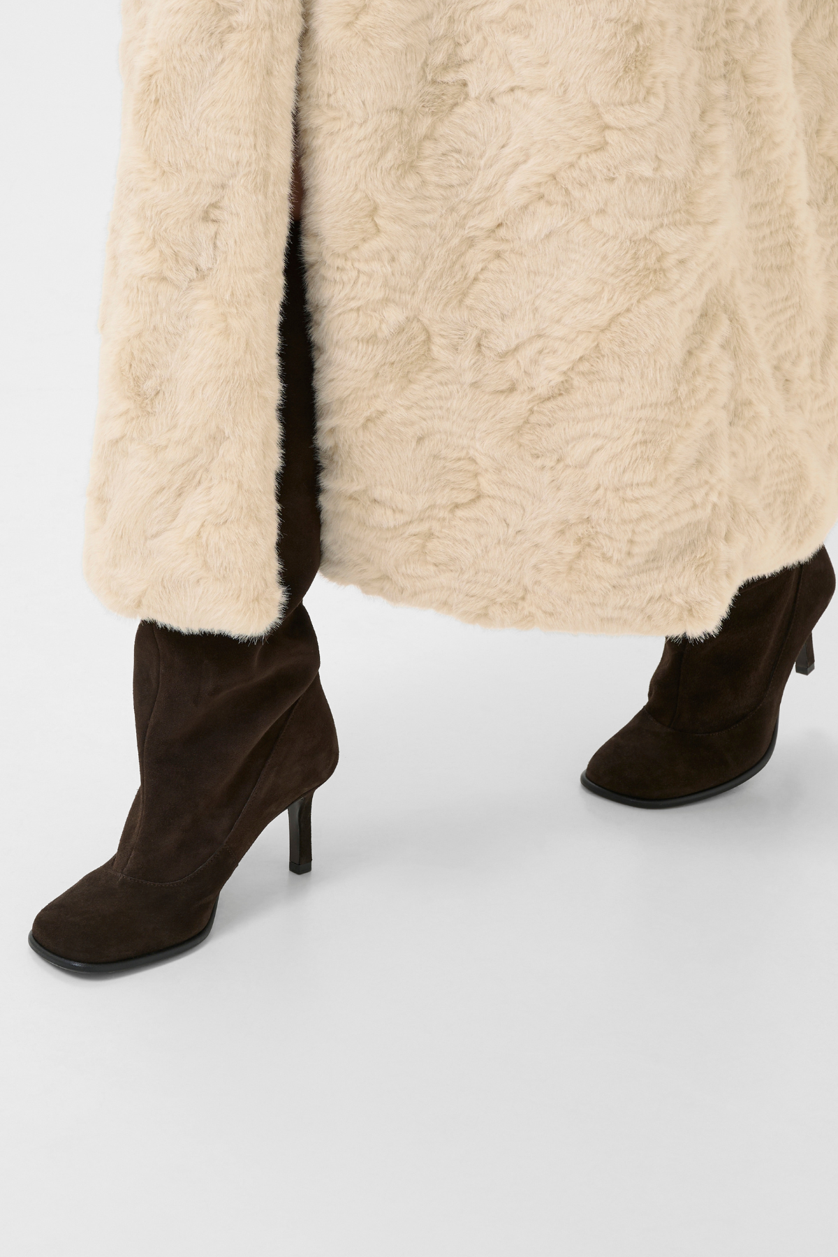 BOLINDA FUR COAT EGRET