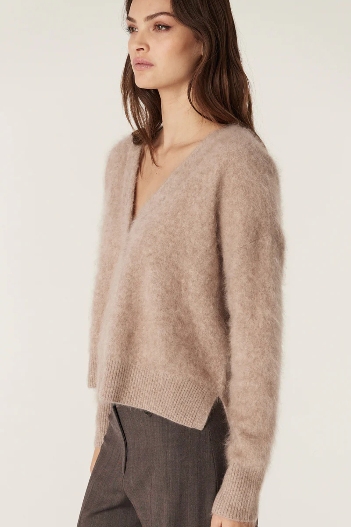 BRUSHED CASHWOOL V CARDIGAN MINK