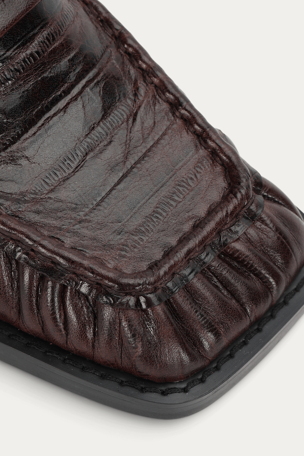 BUTTERFIELD LOAFER JAVA EEL
